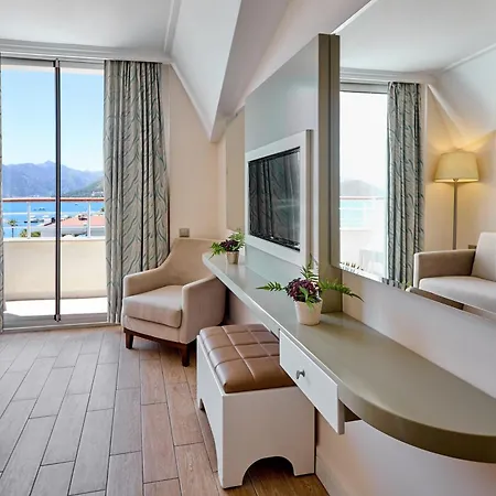 Hotell Asli 3*