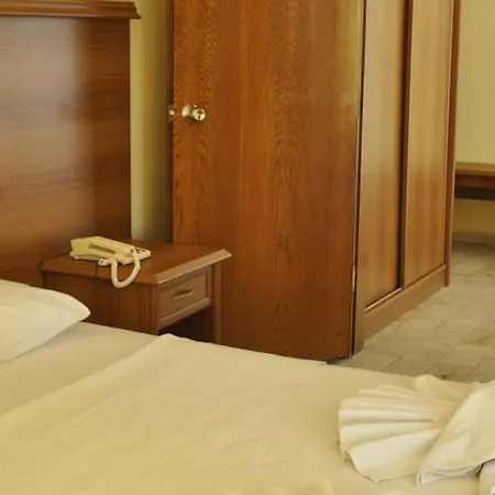 Asli Hotel 3*